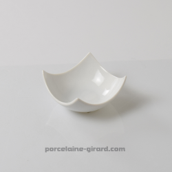 Coupelle Design, idéale pour présenter vos sauces dans vos assiettes. /Esprit japonisant et forme contemporaine pour un repas ch