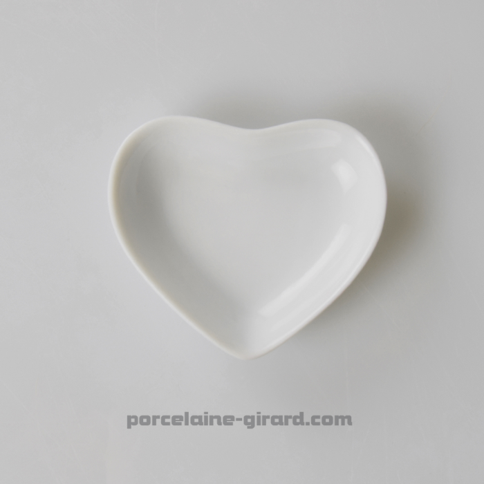 Mise en bouche plate, forme coeur. 7.5X6.5cm/