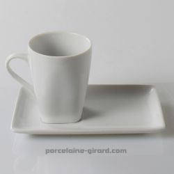 Tasse pour Capuccino, originale grace a sa base carrée et son bord rond. /Contenance 15cl./Se complète avec sa sous tasse, ref 7