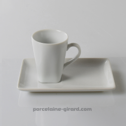 Tasse pour Café, originale grace a sa base carrée et son bord rond. /Contenance 10cl./Se complète avec sa sous tasse, ref 7981