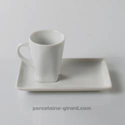 Tasse pour Café, originale grace a sa base carrée et son bord rond. /Contenance 10cl./Se complète avec sa sous tasse, ref 7981