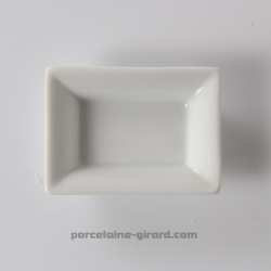 Vide poche rectangulaire, disponible en trois tailles. /Fonctionnel, il se posera partout