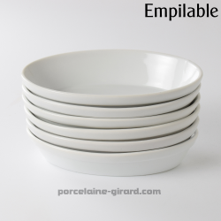 En porcelaine, il passe au four, au micro-ondes, et au lave-vaisselle./Polyvalent, fonctionnel et résistant, il maintient les pl