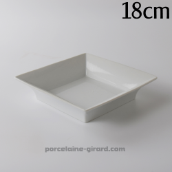 Vide poche carré, disponible en trois tailles. /Fonctionnel, il se posera partout